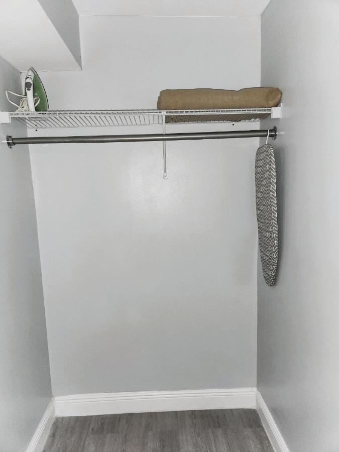 Apartment Cheerful Super + 2 Queen + Sofa Bed Minutes From The Airport! *